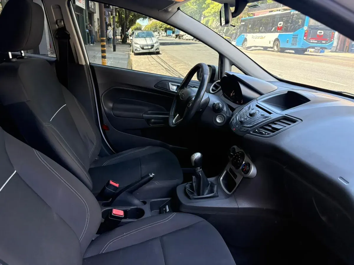 Mira esta publicación de Ford Fiesta 2017 en Motordil