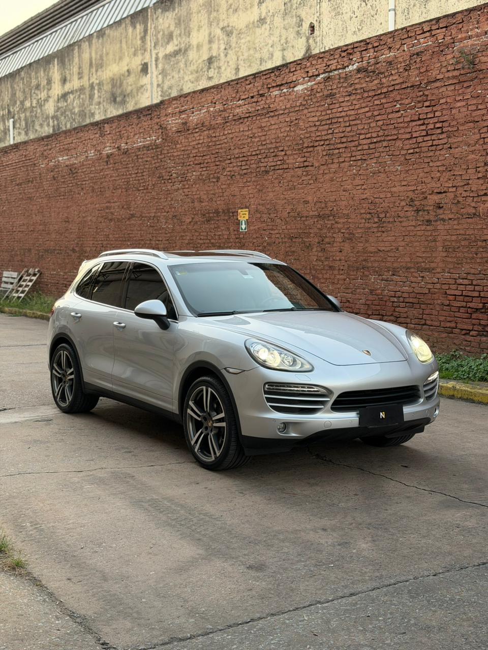 Mira esta publicación de Porsche Cayenne 2011 en Motordil