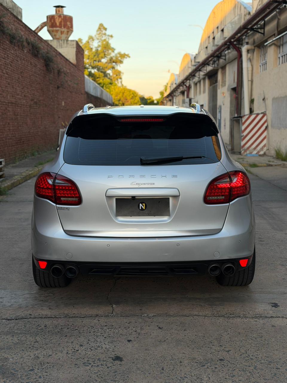 Mira esta publicación de Porsche Cayenne 2011 en Motordil