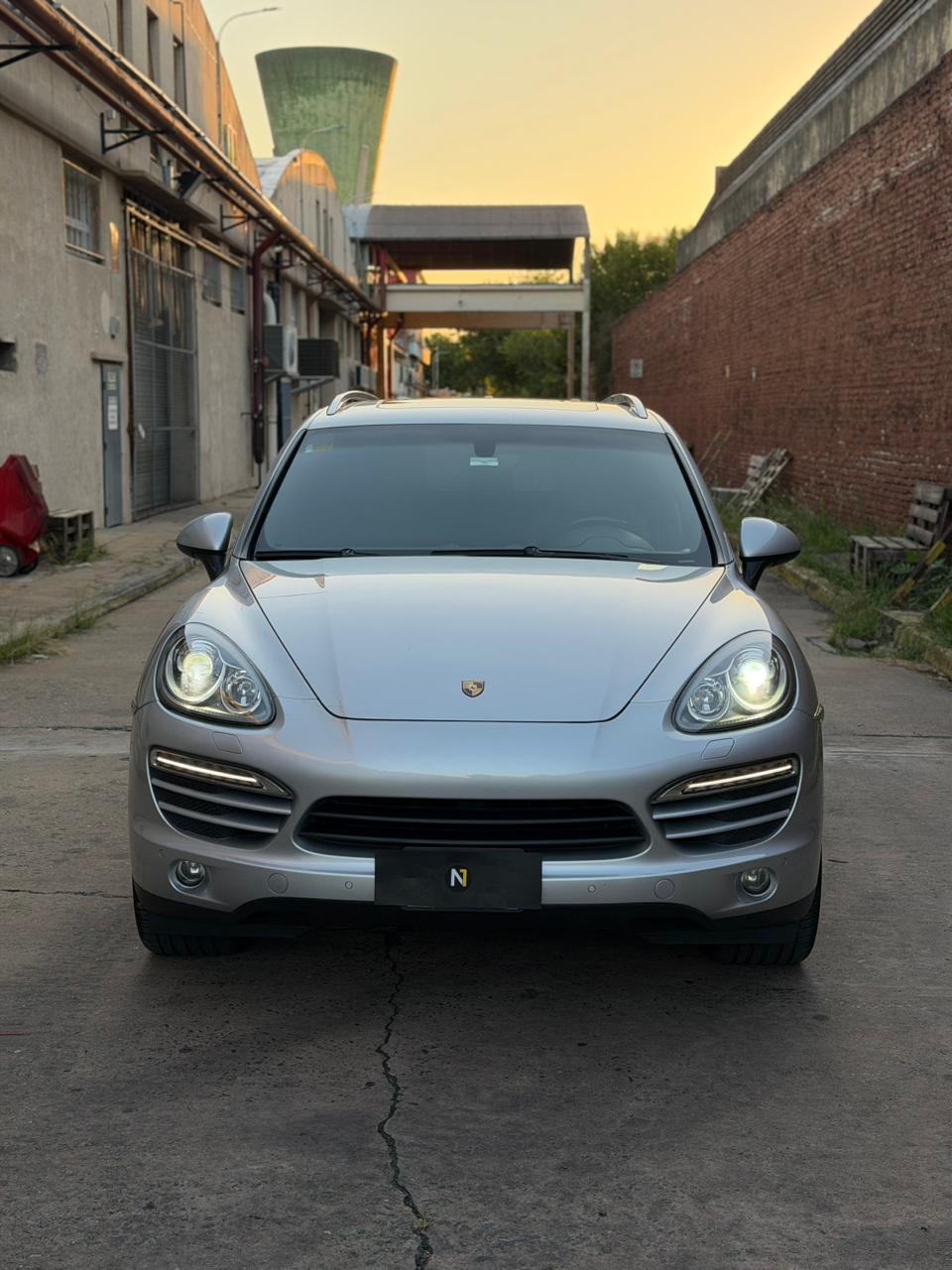Mira esta publicación de Porsche Cayenne 2011 en Motordil