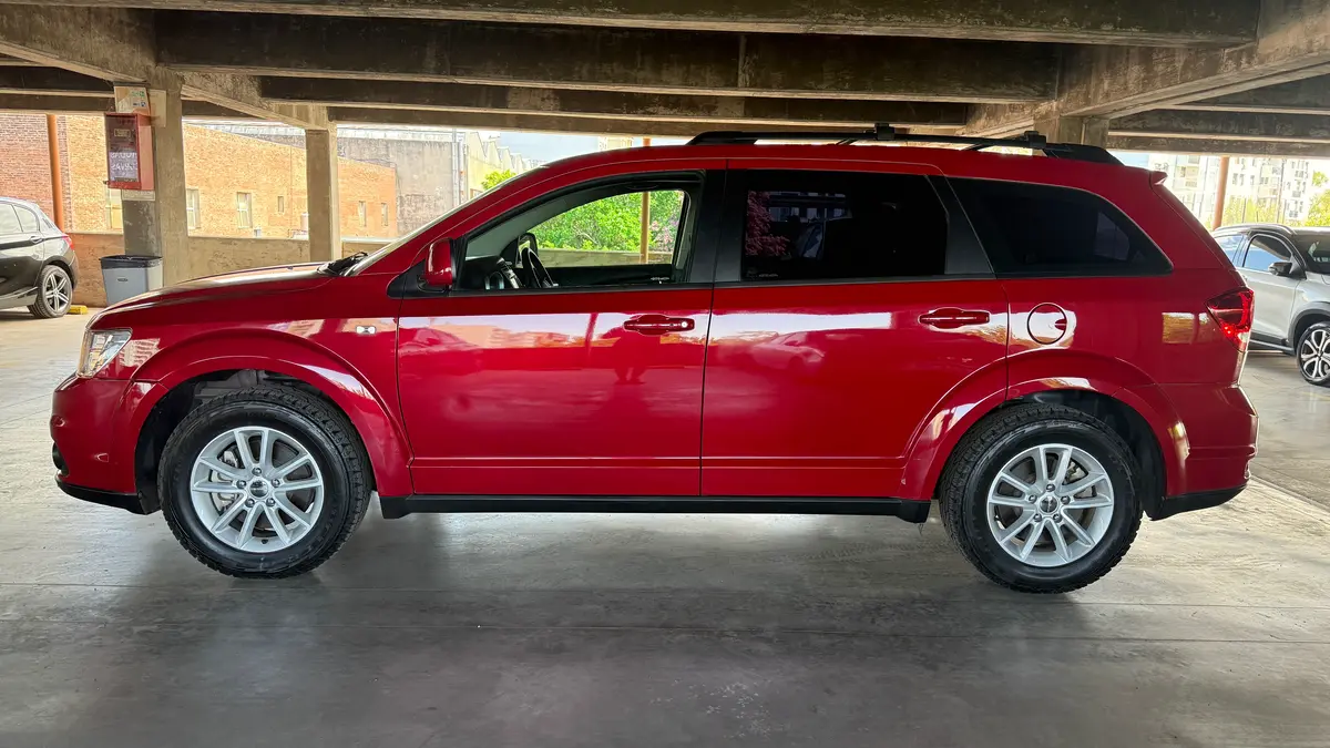 Mira esta publicación de Dodge Journey 2013 en Motordil