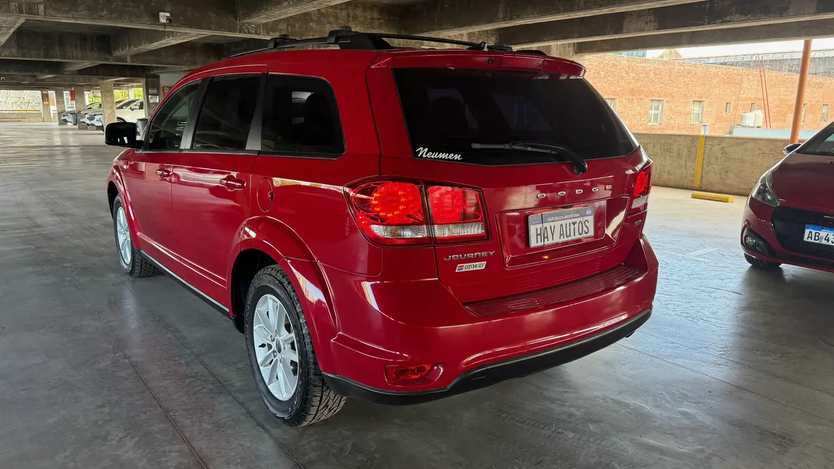 Mira esta publicación de Dodge Journey 2013 en Motordil