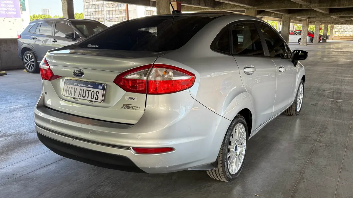 Mira esta publicación de Ford Fiesta 2016 en Motordil