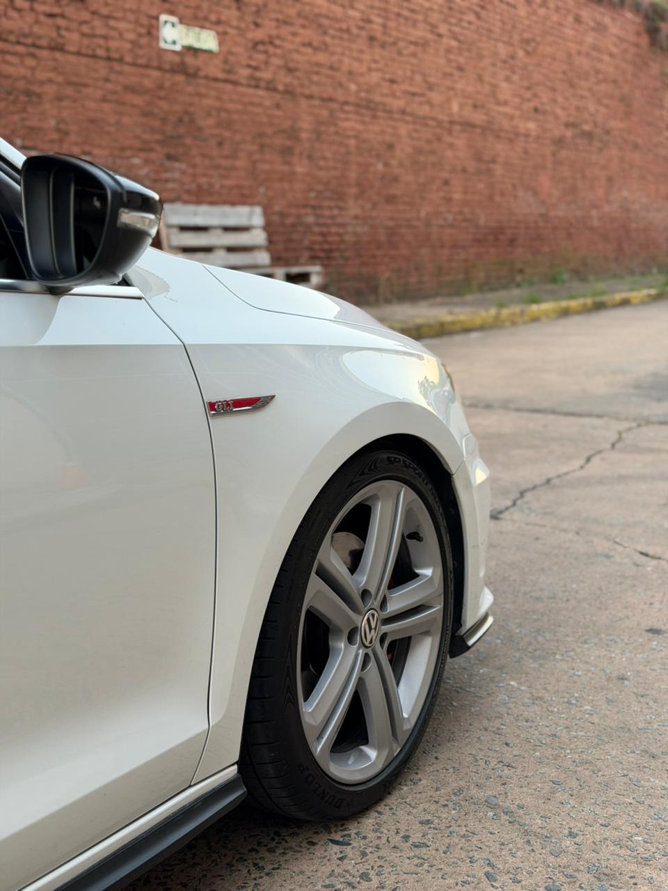 Mira esta publicación de Volkswagen Vento 2018 en Motordil