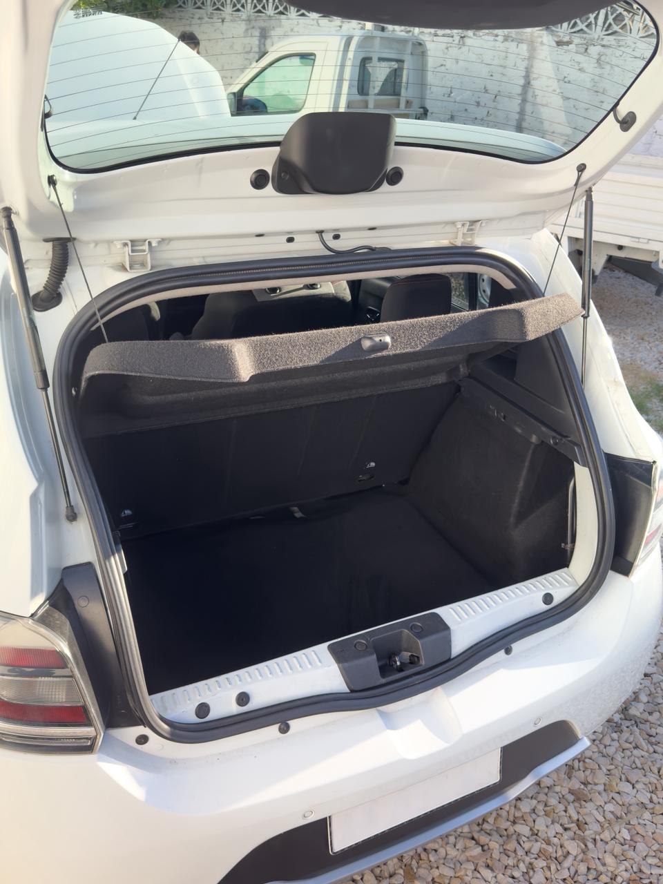 Mira esta publicación de Renault Sandero II 2019 en Motordil