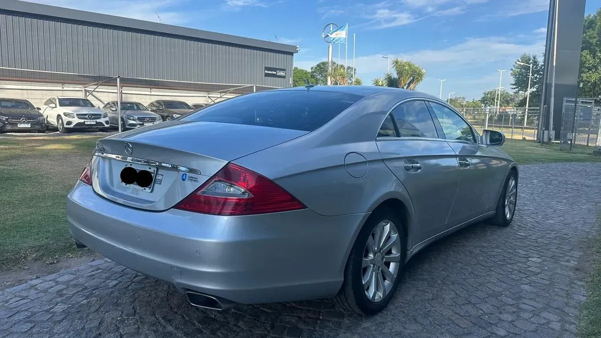 Mira esta publicación de Mercedes Benz CLS 2009 en Motordil