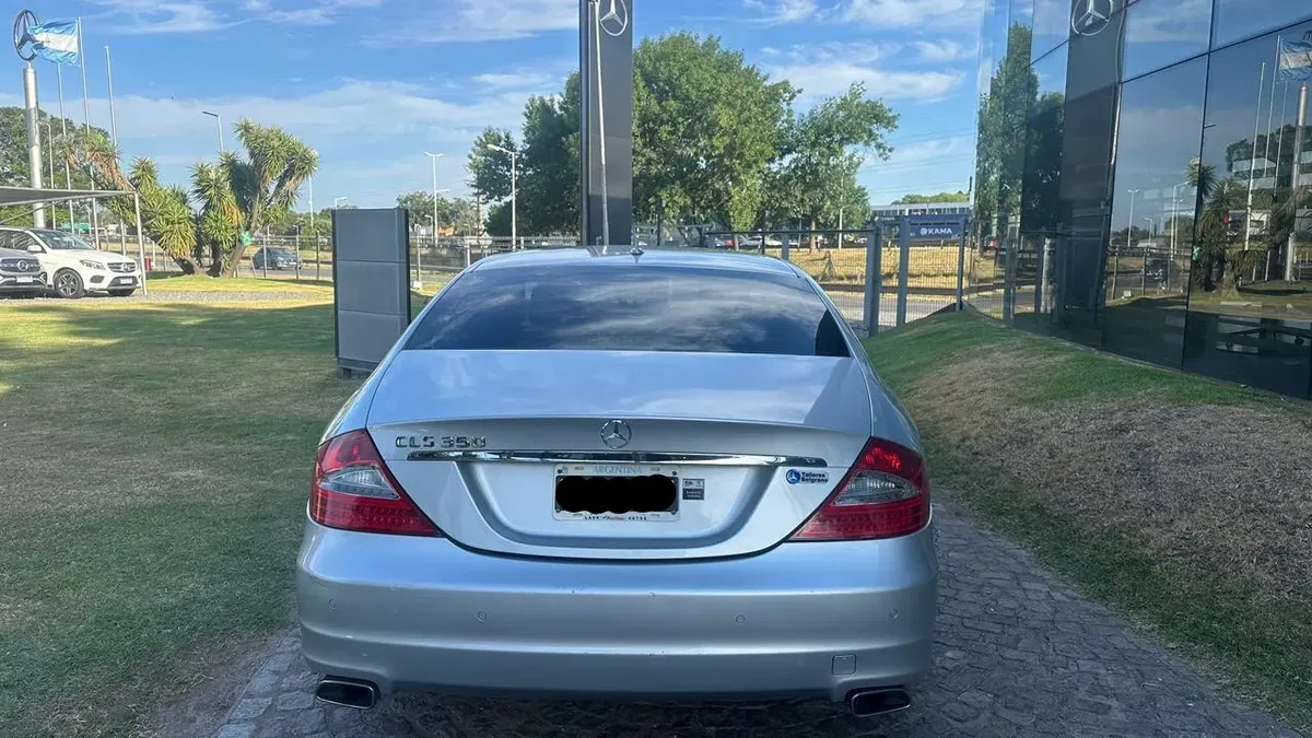 Mira esta publicación de Mercedes Benz CLS 2009 en Motordil