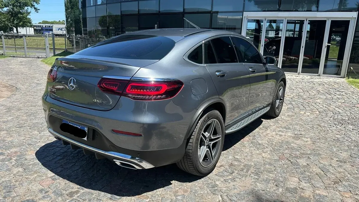Mira esta publicación de Mercedes Benz GLC 2022 en Motordil