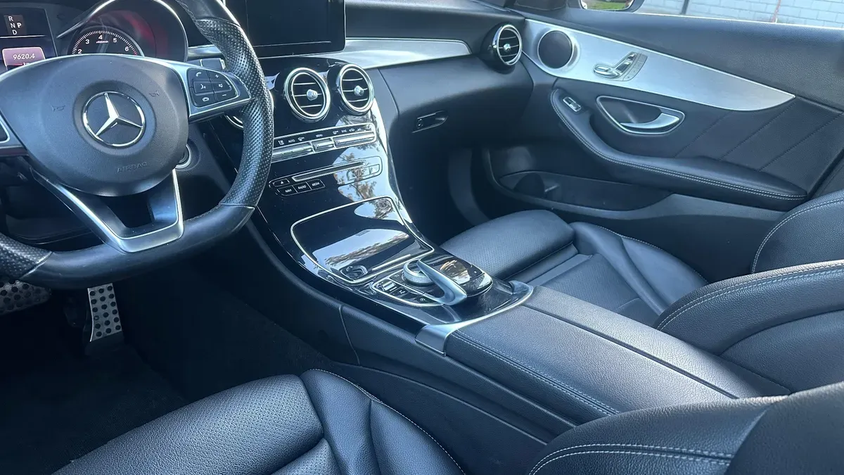 Mira esta publicación de Mercedes Benz Clase C 2018 en Motordil