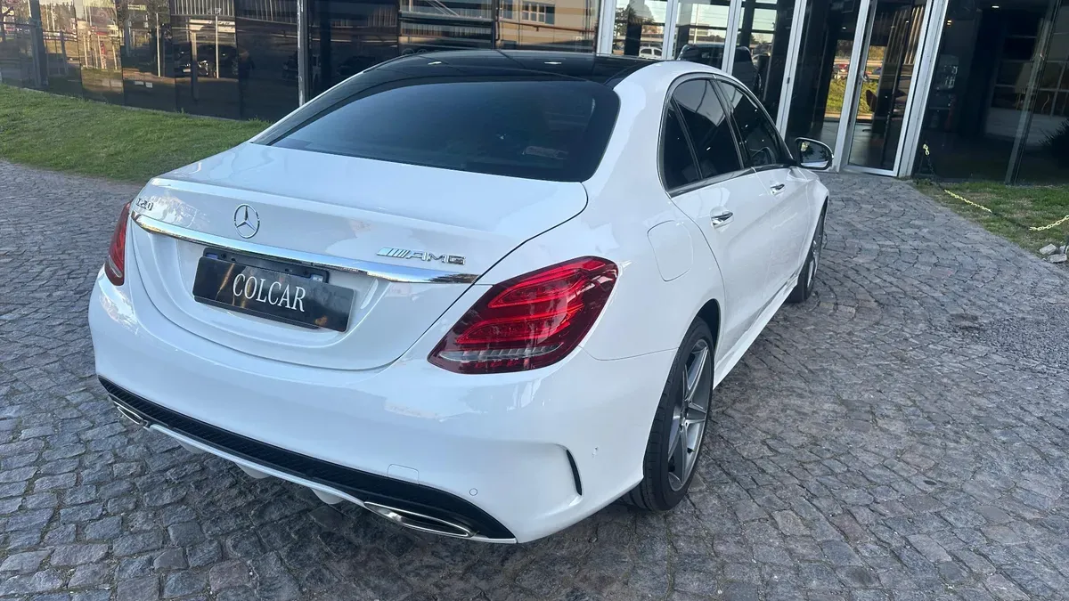 Mira esta publicación de Mercedes Benz Clase C 2018 en Motordil