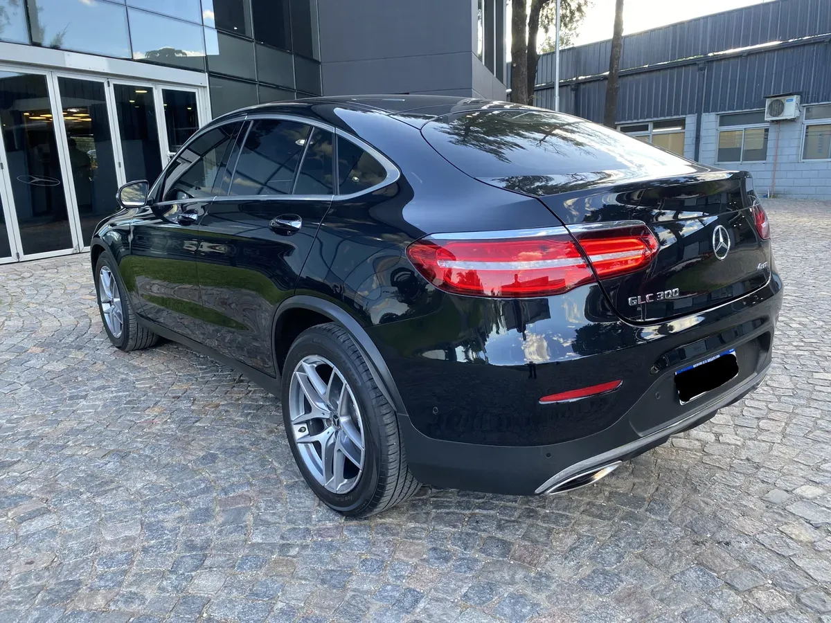 Mira esta publicación de Mercedes Benz GLC 2018 en Motordil