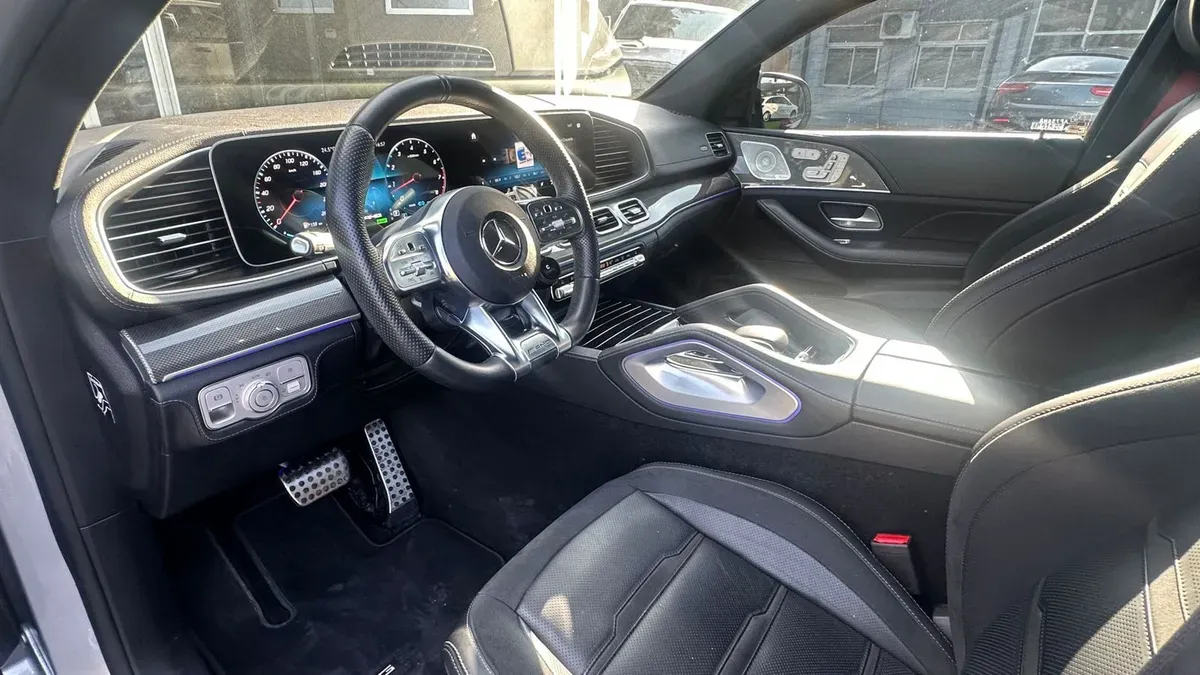 Mira esta publicación de Mercedes Benz GLE 2022 en Motordil