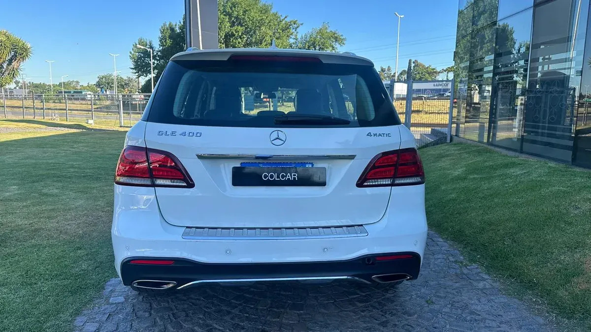 Mira esta publicación de Mercedes Benz GLE 2016 en Motordil