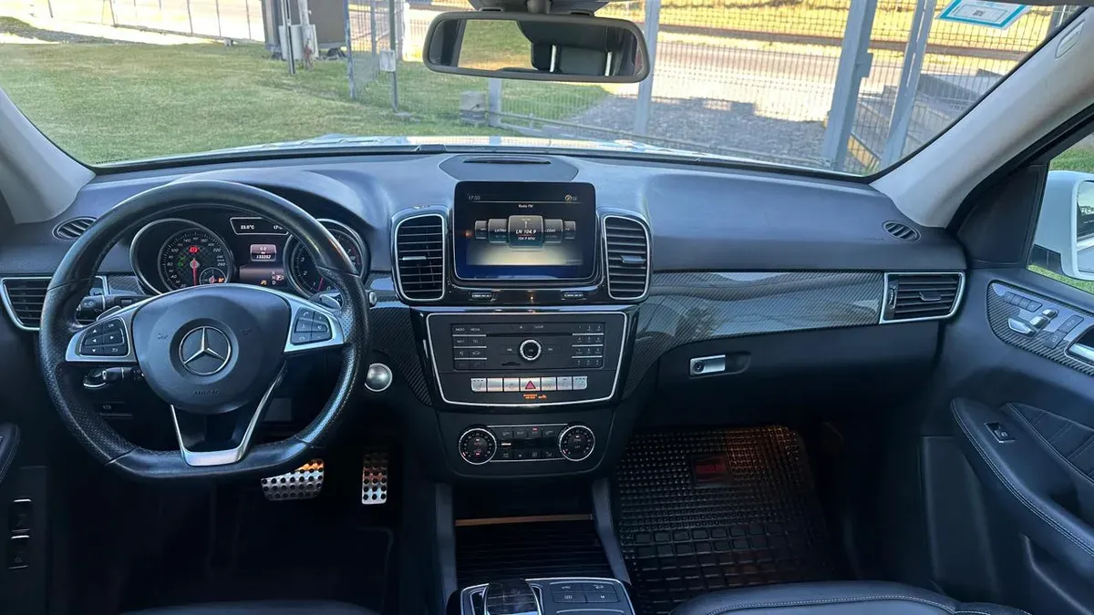 Mira esta publicación de Mercedes Benz GLE 2016 en Motordil