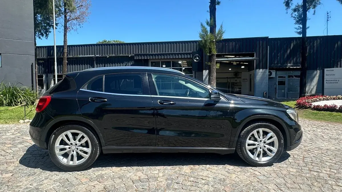 Mira esta publicación de Mercedes Benz GLA 2015 en Motordil