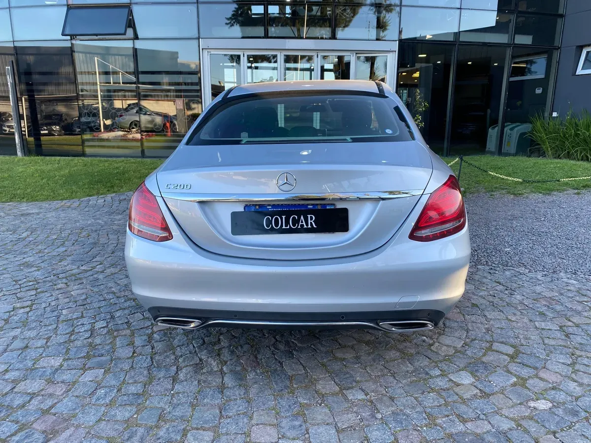 Mira esta publicación de Mercedes Benz Clase C 2017 en Motordil