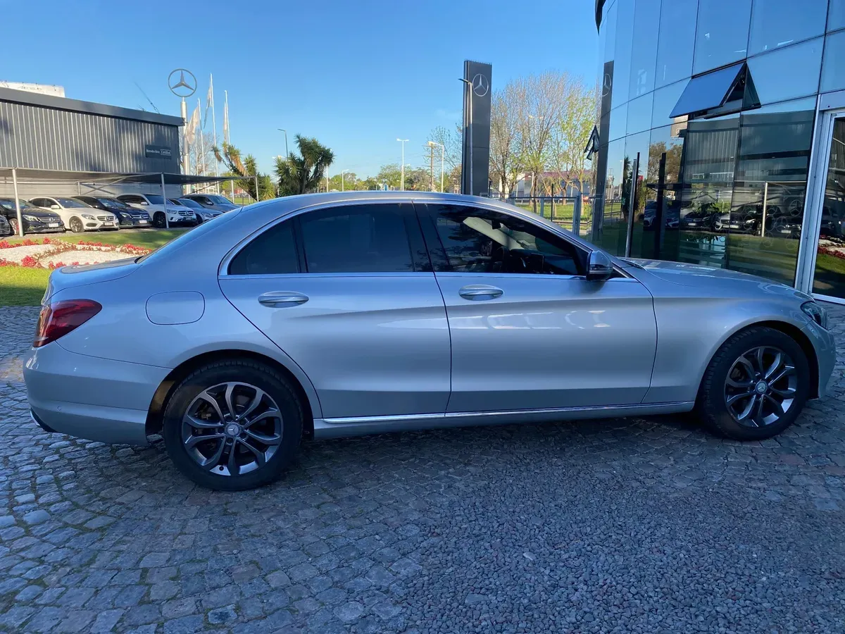 Mira esta publicación de Mercedes Benz Clase C 2017 en Motordil