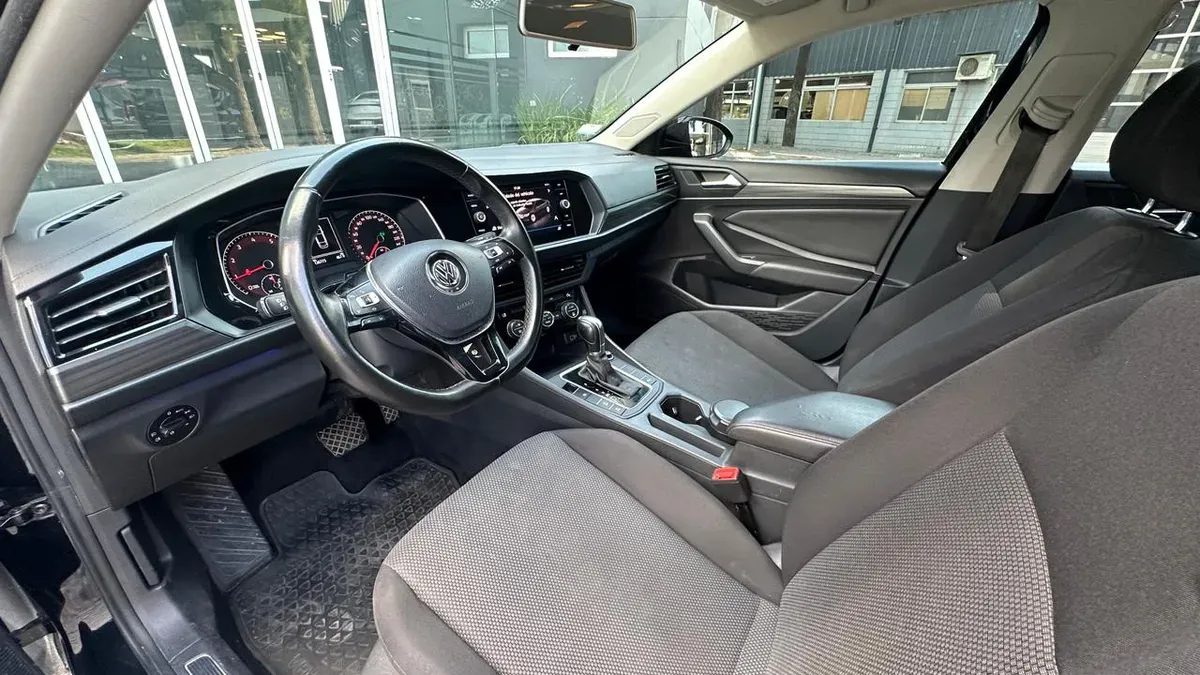 Mira esta publicación de Volkswagen Vento 2019 en Motordil