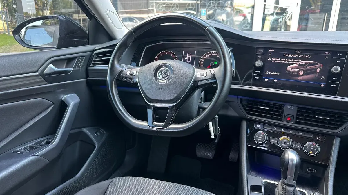 Mira esta publicación de Volkswagen Vento 2019 en Motordil