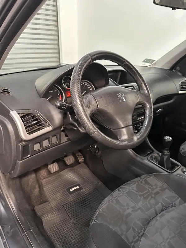 Mira esta publicación de Peugeot 207 2011 en Motordil