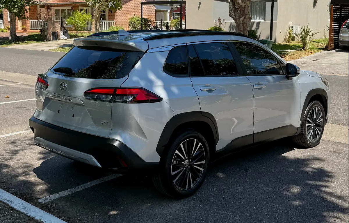 Mira esta publicación de Toyota Corolla Cross 2024 en Motordil