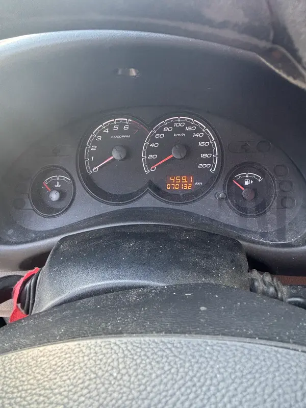 Mira esta publicación de Chevrolet Classic 2016 en Motordil