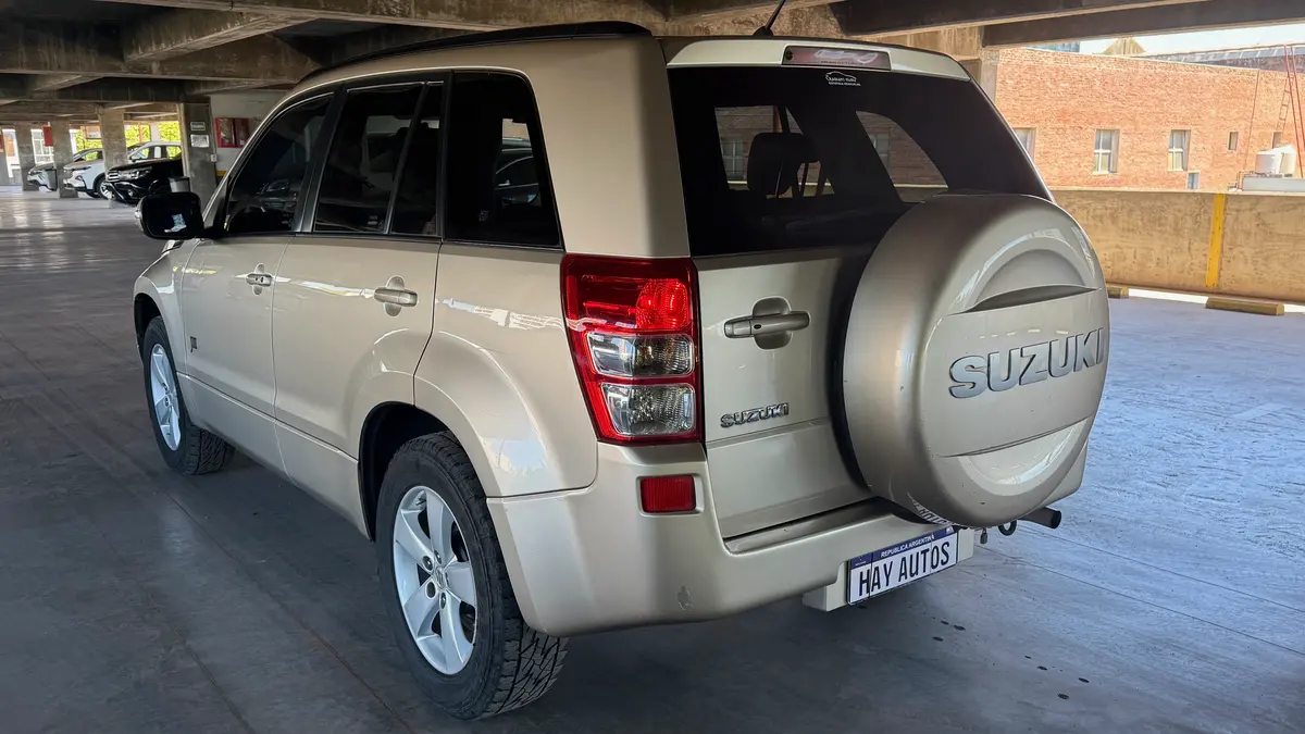 Mira esta publicación de Suzuki Grand Vitara 2010 en Motordil