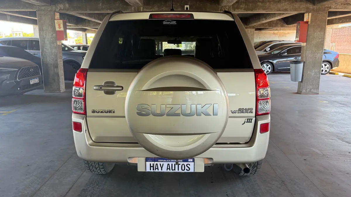 Mira esta publicación de Suzuki Grand Vitara 2010 en Motordil