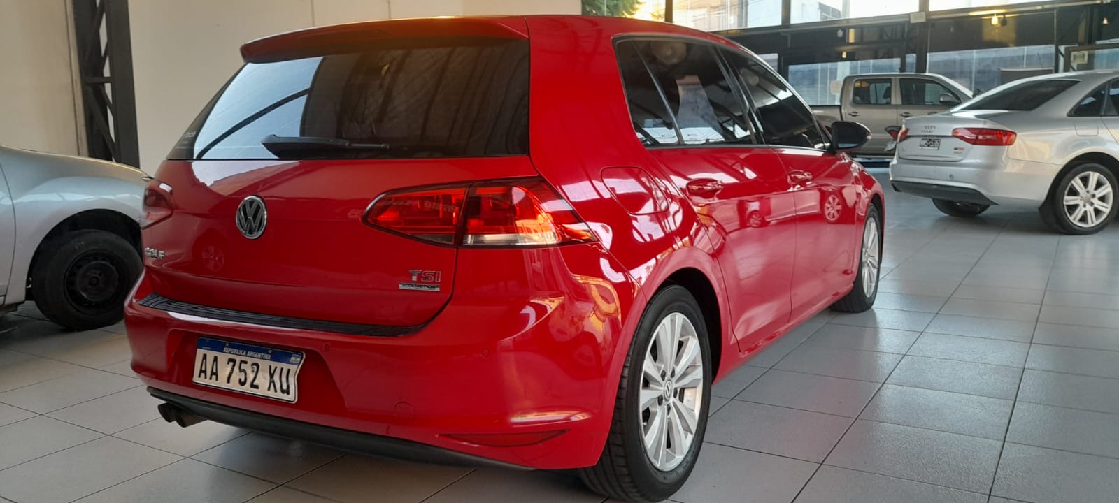 Mira esta publicación de Volkswagen Golf 2016 en Motordil