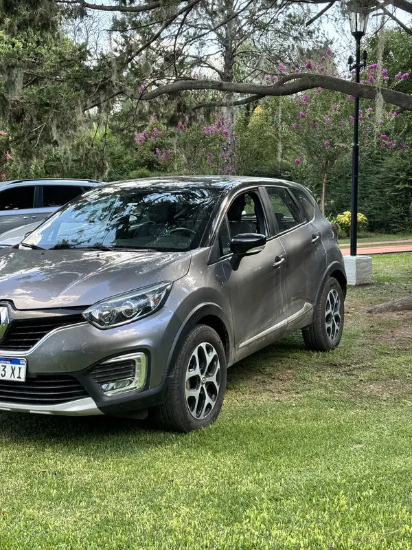 Mira esta publicación de Renault Captur 2021 en Motordil