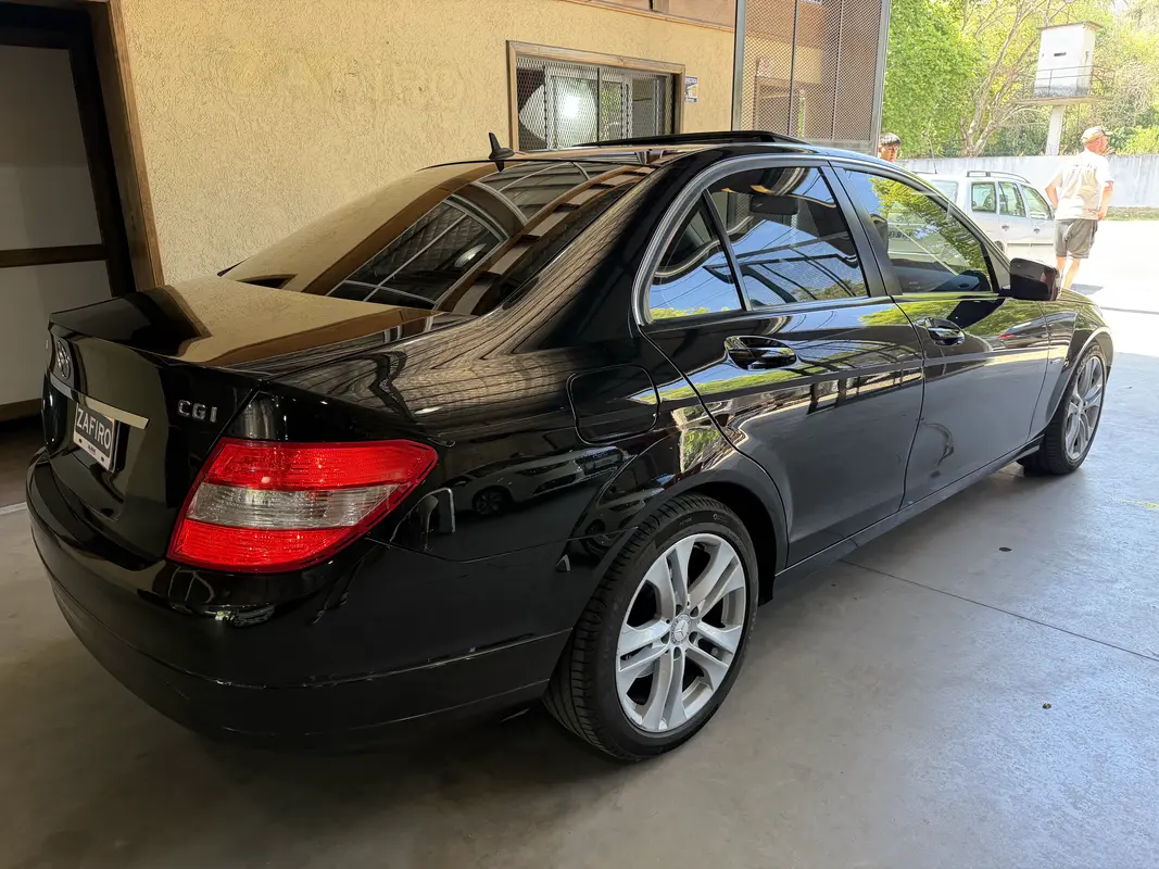 Mira esta publicación de Mercedes Benz Clase C 2011 en Motordil