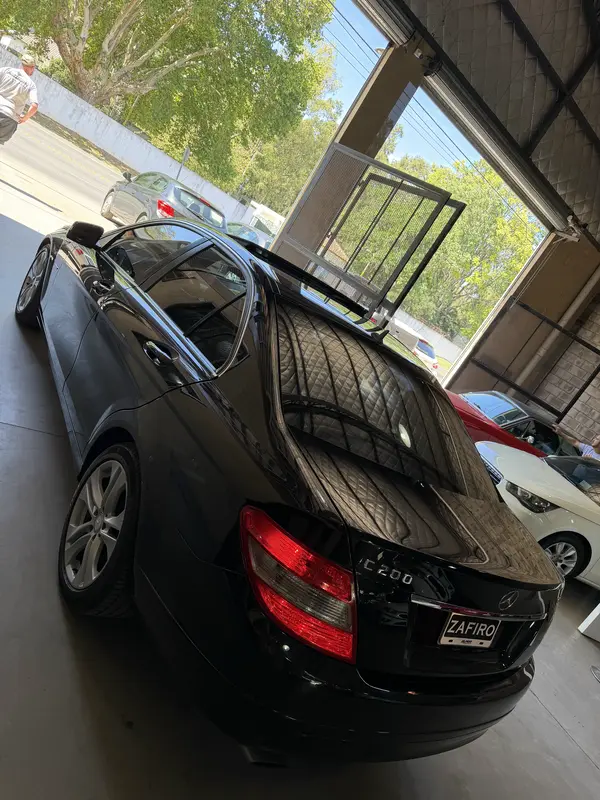 Mira esta publicación de Mercedes Benz Clase C 2011 en Motordil