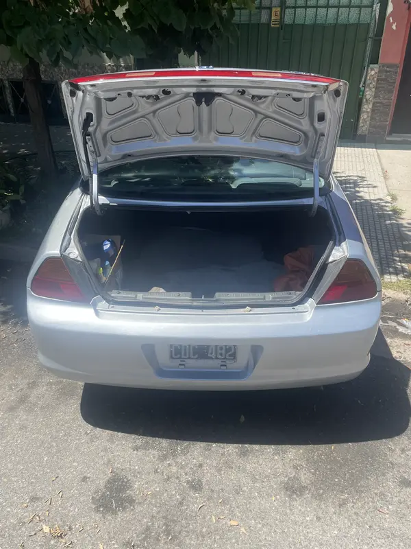 Mira esta publicación de Honda Accord 1998 en Motordil