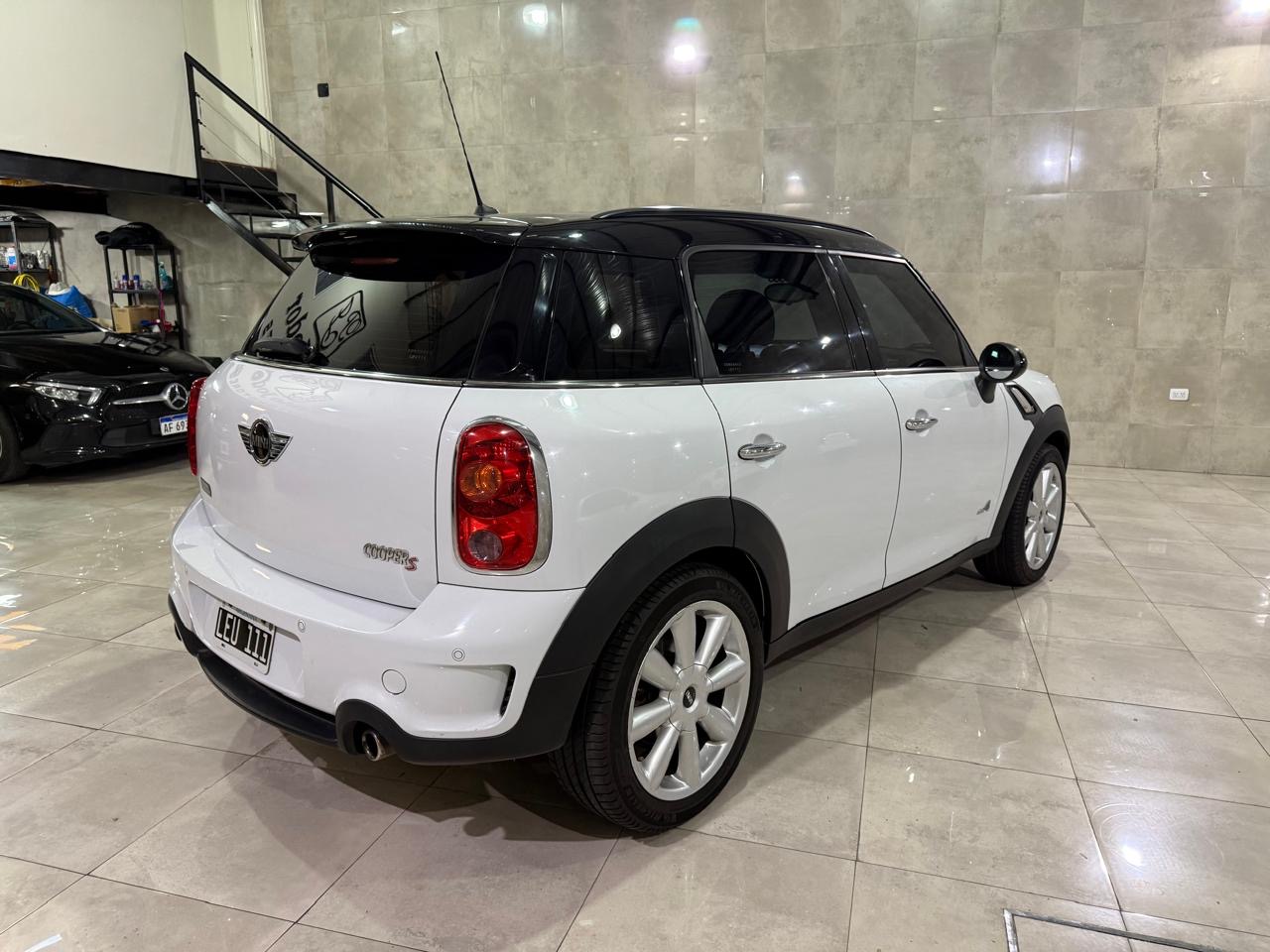 Mira esta publicación de Mini Countryman 2012 en Motordil