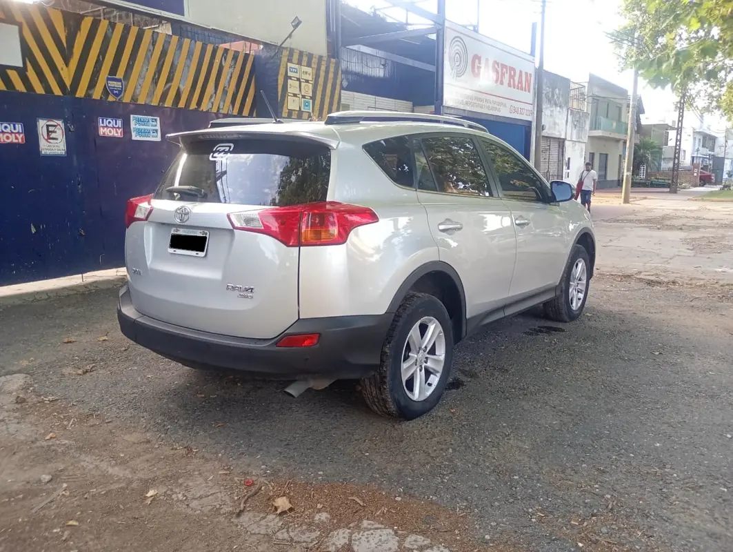 Mira esta publicación de Toyota RAV4 2013 en Motordil