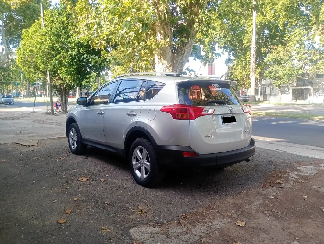 Mira esta publicación de Toyota RAV4 2013 en Motordil