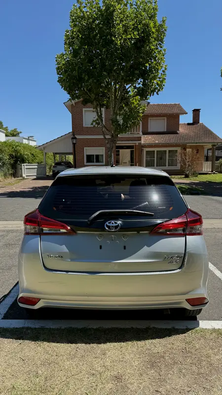 Mira esta publicación de Toyota Yaris 2021 en Motordil