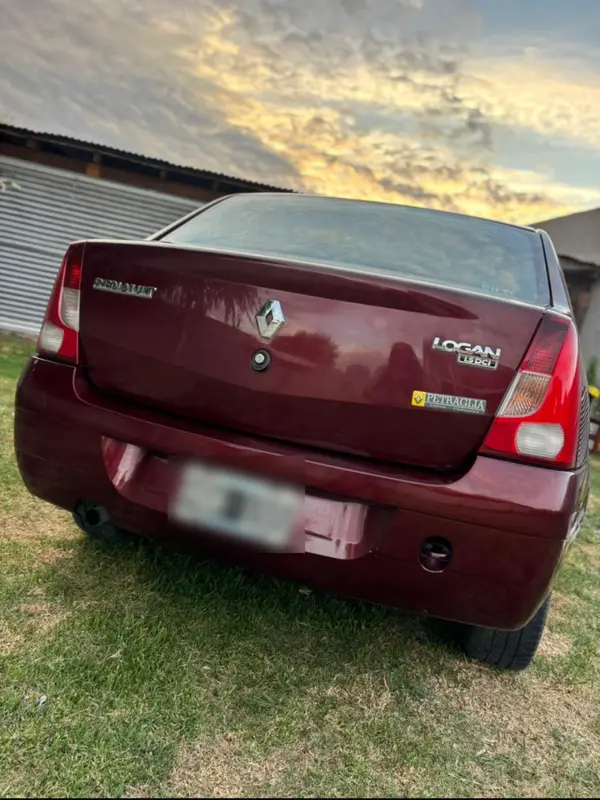 Mira esta publicación de Renault Logan 2007 en Motordil