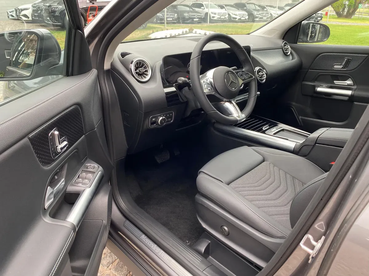 Mira esta publicación de Mercedes Benz GLA 2025 en Motordil