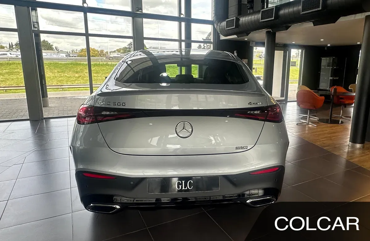 Mira esta publicación de Mercedes Benz GLC 2025 en Motordil