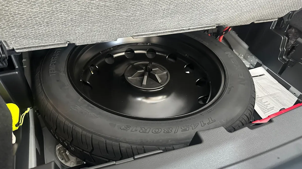 Mira esta publicación de Mercedes Benz GLC 2025 en Motordil