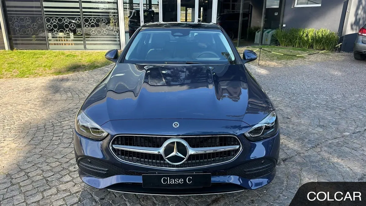 Mira esta publicación de Mercedes Benz Clase C 2025 en Motordil