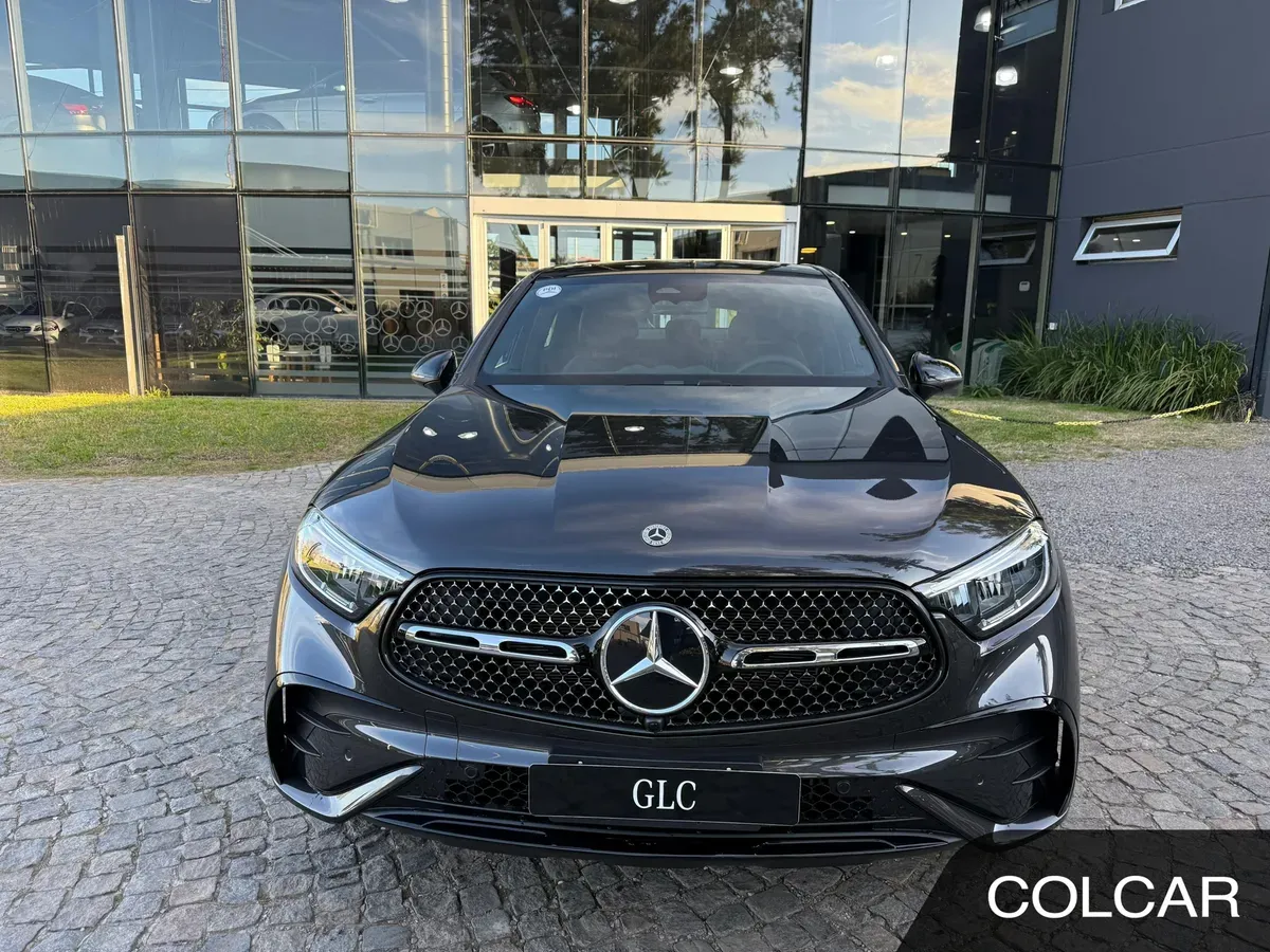 Mira esta publicación de Mercedes Benz GLC 2025 en Motordil