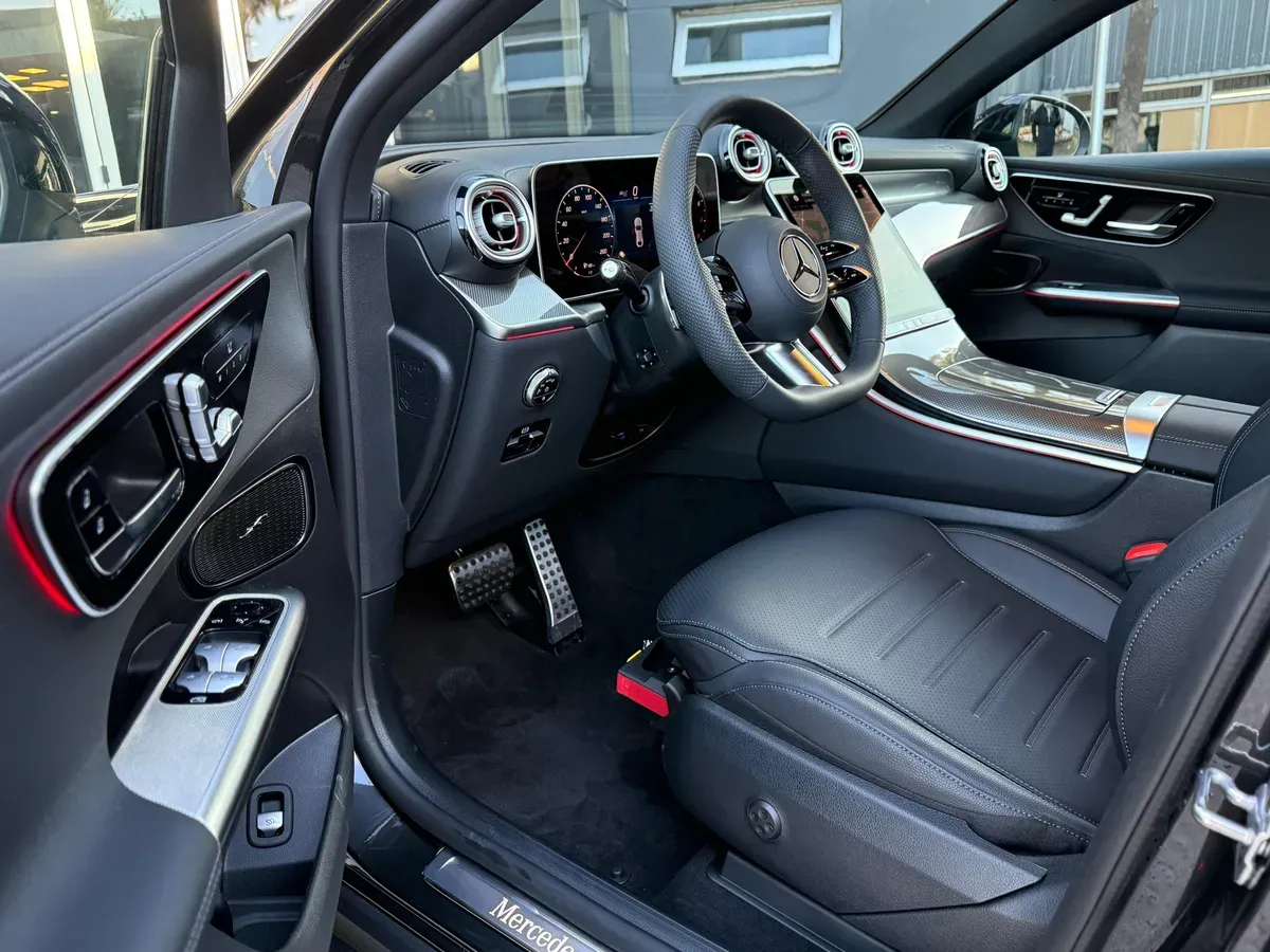 Mira esta publicación de Mercedes Benz GLC 2025 en Motordil