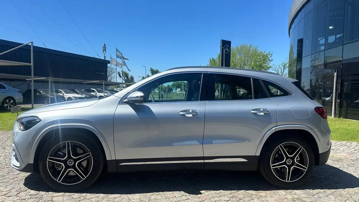 Mira esta publicación de Mercedes Benz GLA 2025 en Motordil