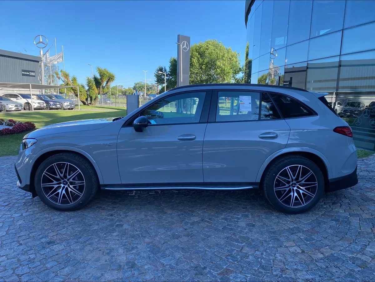 Mira esta publicación de Mercedes Benz GLC 2025 en Motordil