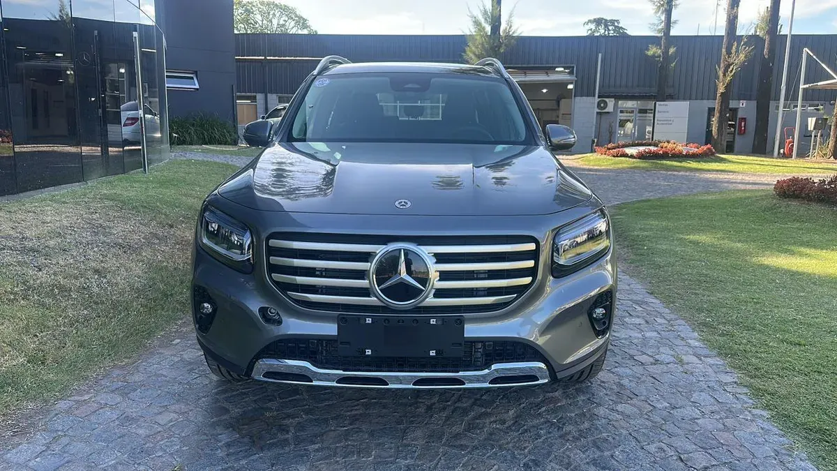 Mira esta publicación de Mercedes Benz GLB 2025 en Motordil
