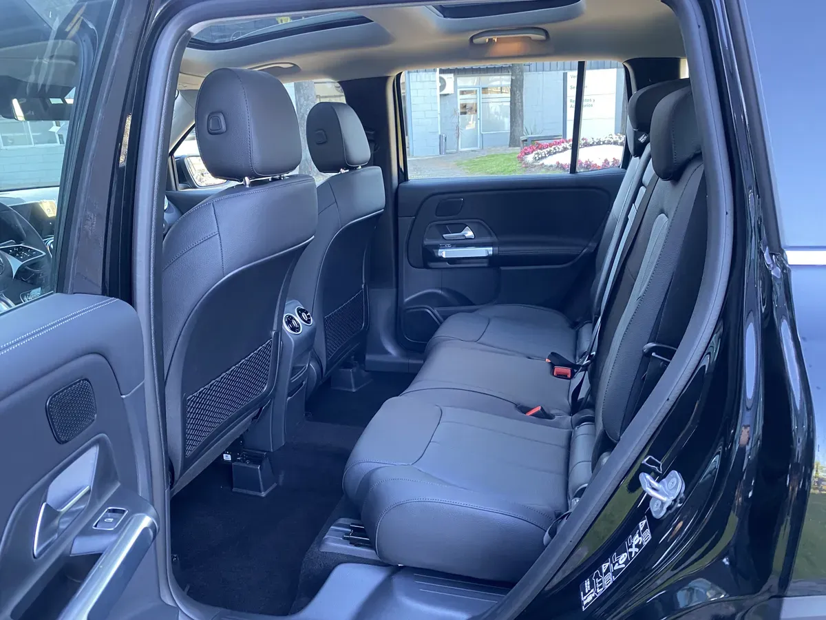 Mira esta publicación de Mercedes Benz GLB 2025 en Motordil