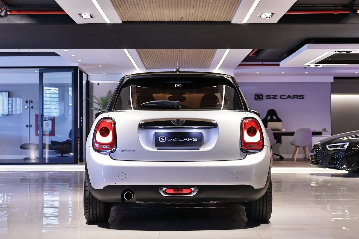 Mira esta publicación de Mini Cooper 2018 en Motordil