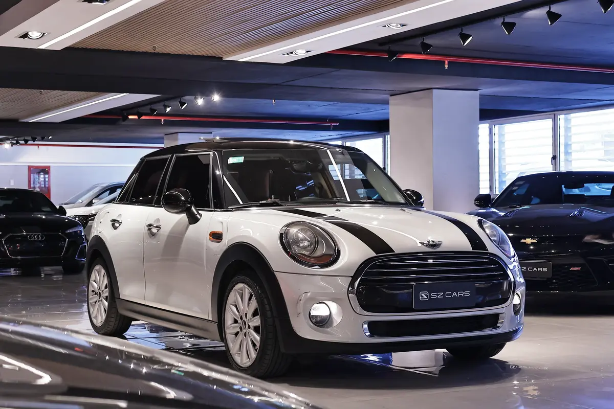 Mira esta publicación de Mini Cooper 2018 en Motordil